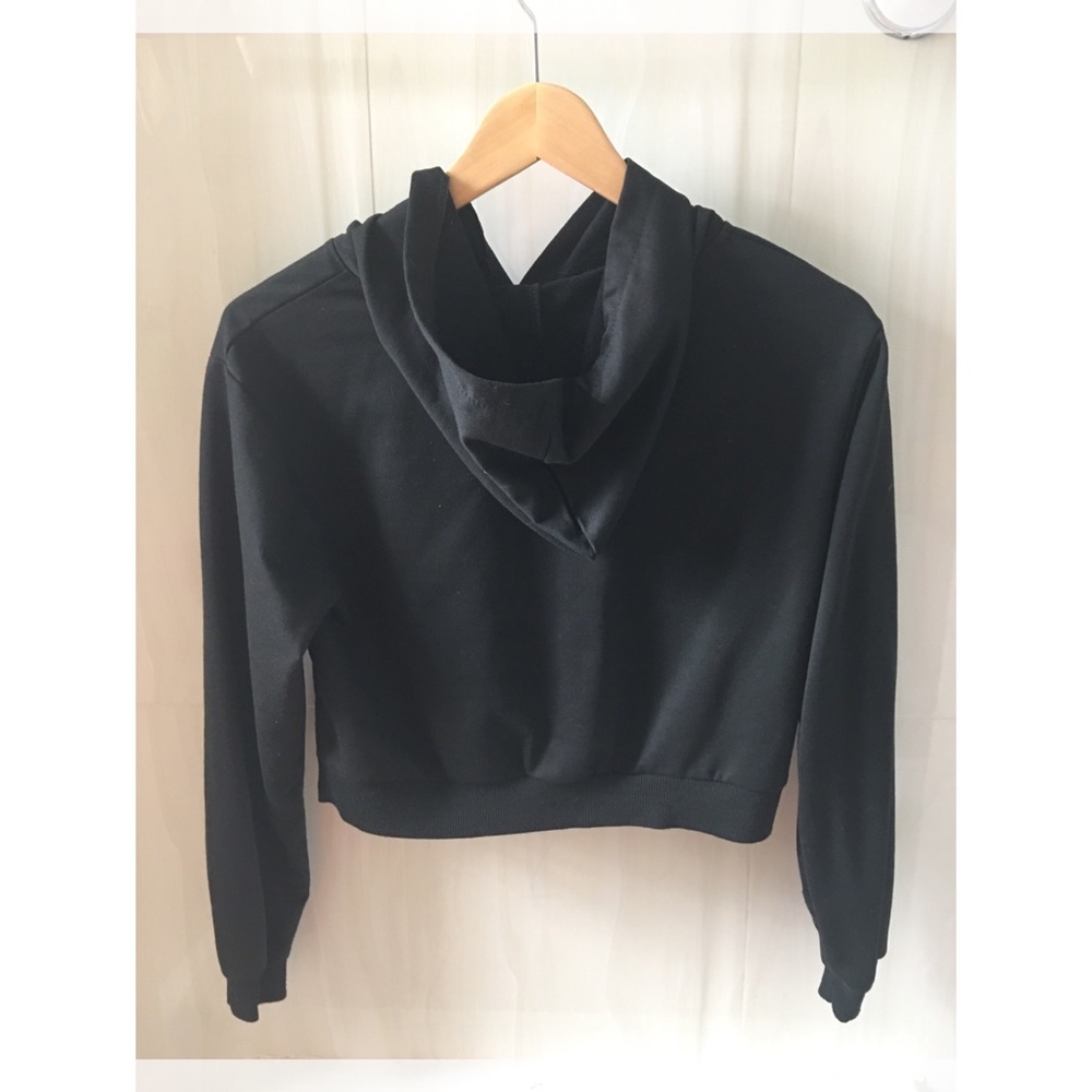 Zaful Black Graphic Crop Hoodie “Babe” - Picture 2 of 4